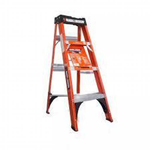 BLACK + DEKER BXL311004 ESCALERA TIJERA FIBRA