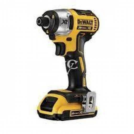 DEWALT DCF887B ATORNILLADOR DE IMPACTO S/CARBONES