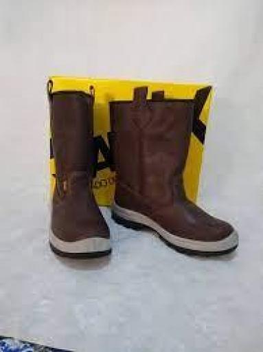 GX 104 T46 BOTA PETROLERA MARRON MF C/PUNT. A. 