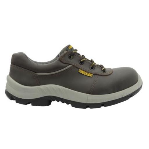 PEGASO ZAPATO TRECK T44 MARRON C/ PUNTERA Y REFLECTIVO